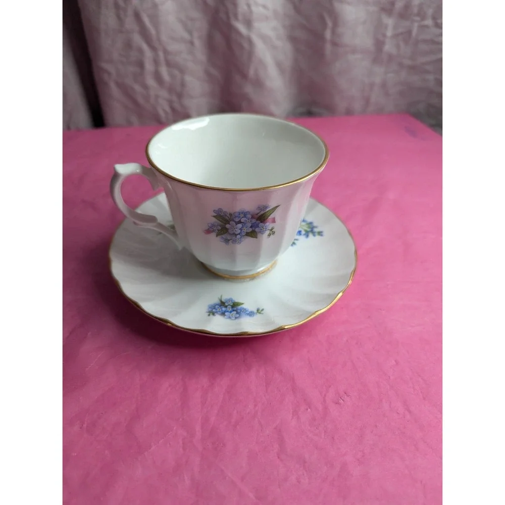 Vintage‎ Lefton Bone China England tea cup and saucer plate set glued together